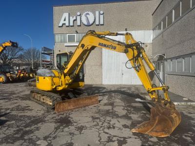 Komatsu PC88 MR-6 vendida por Arioli Srl