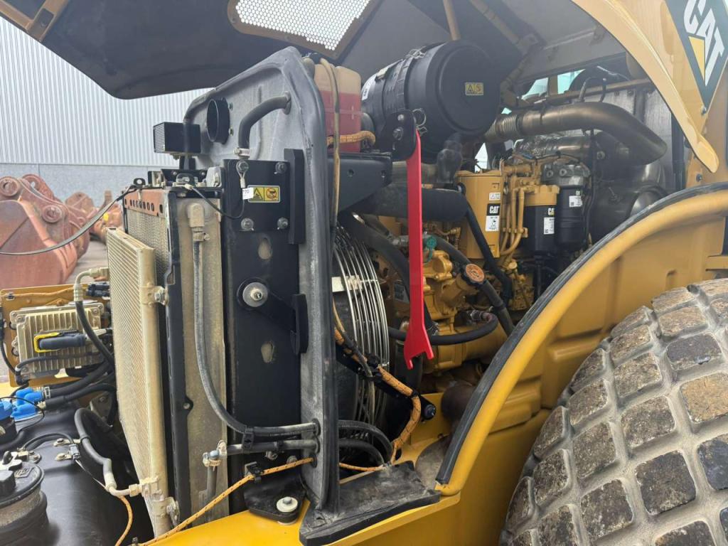Caterpillar CS64B Foto 28