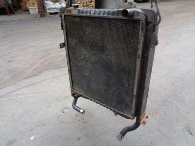 Radiador de agua para Fiat Hitachi Ex 215 vendida por PRV Ricambi Srl