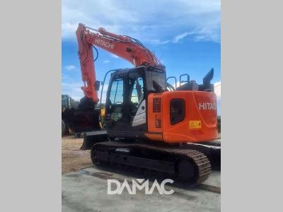 Hitachi ZX135US Foto 1