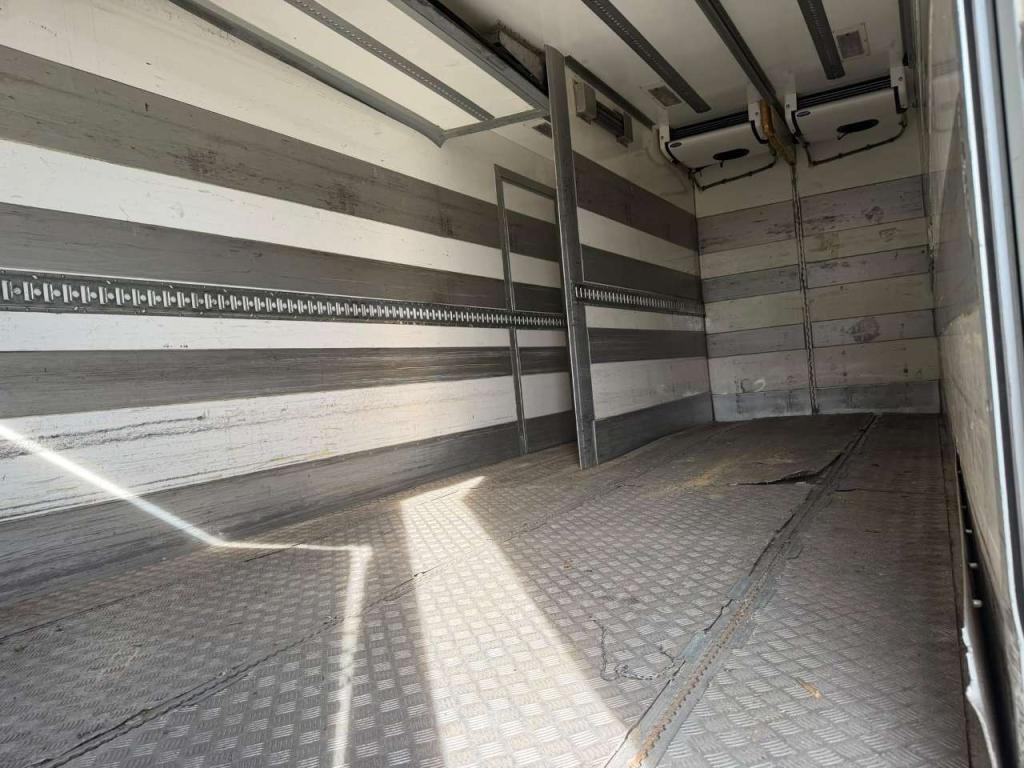 Iveco EUROCARGO CUBE 180E30 Foto 5
