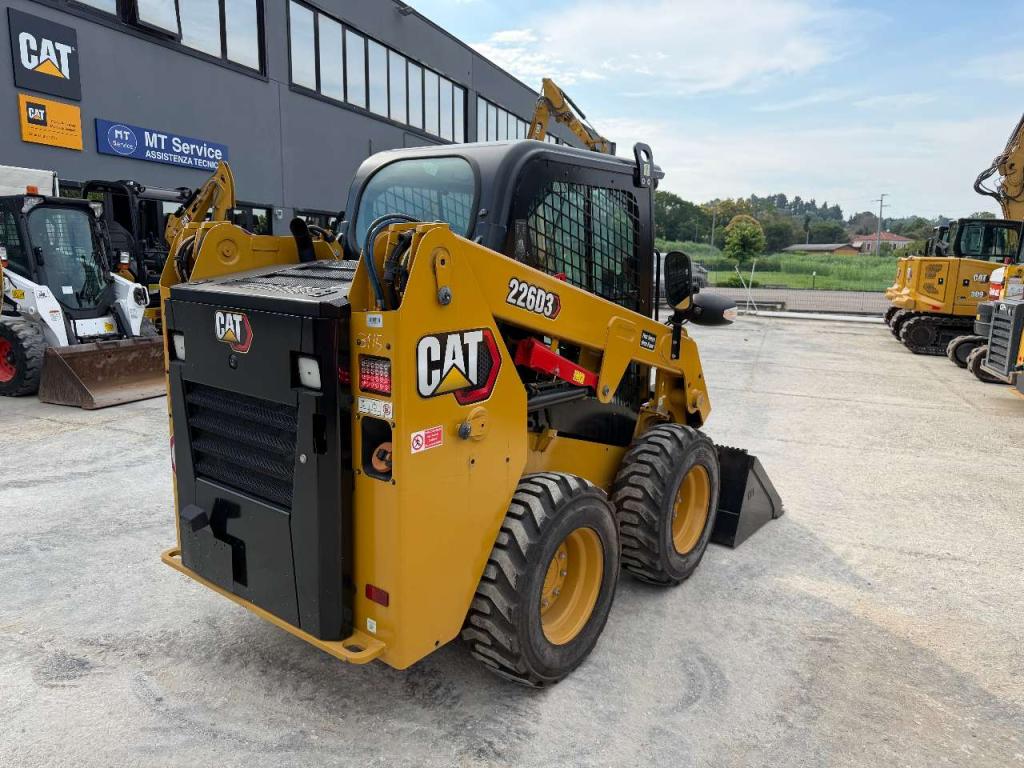 Caterpillar 226 D3 Foto 2