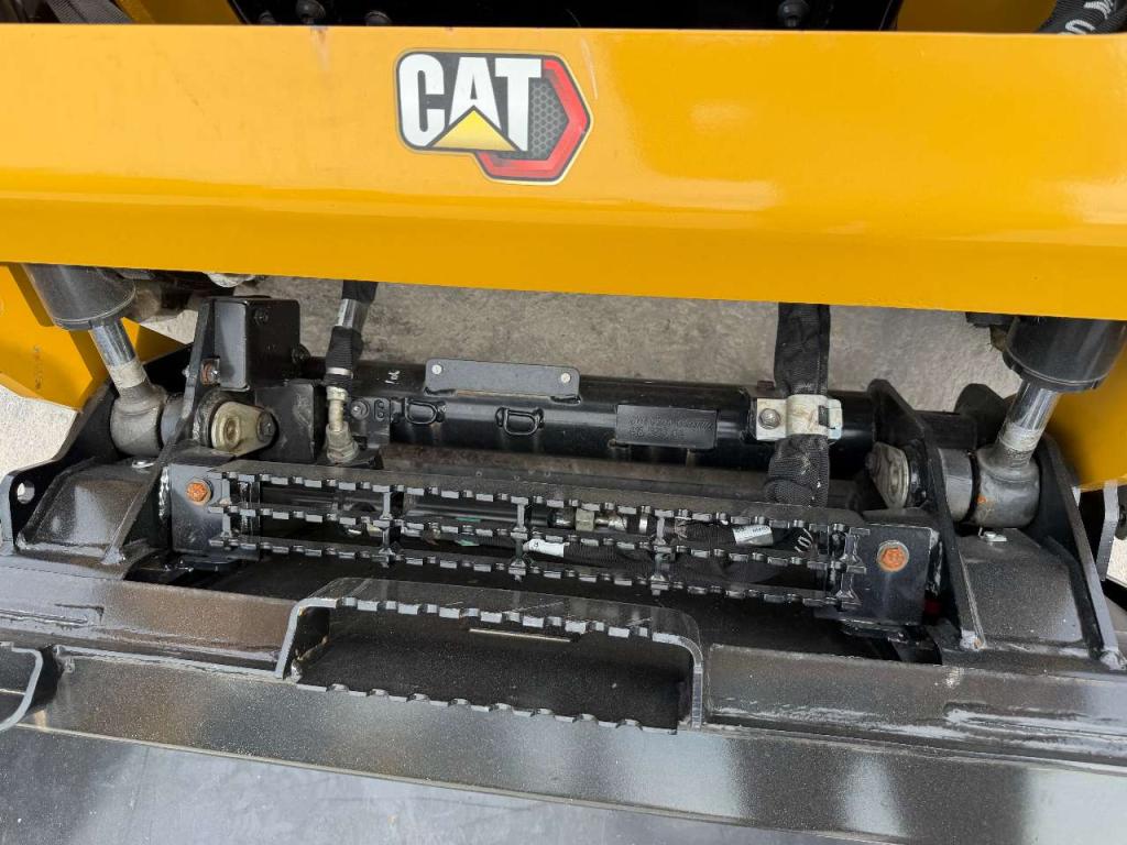 Caterpillar 226 D3 Foto 5