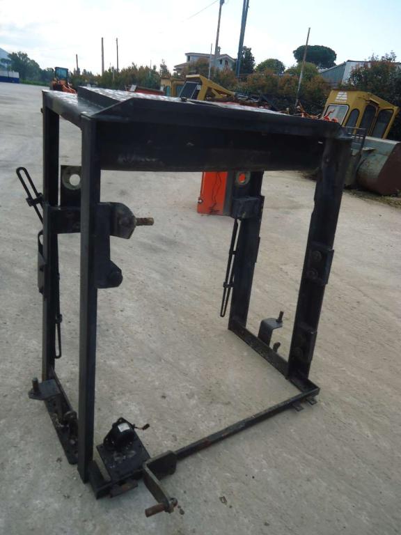 Soporte para radiador para Fiat Kobelco W190 Foto 2