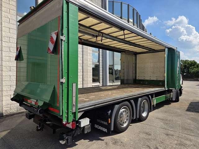 Scania P 320 6x2 Foto 2