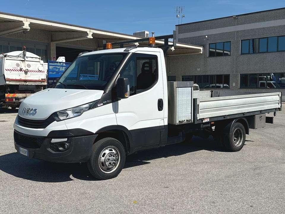 Iveco Daily 35-150 4x2 Foto 1