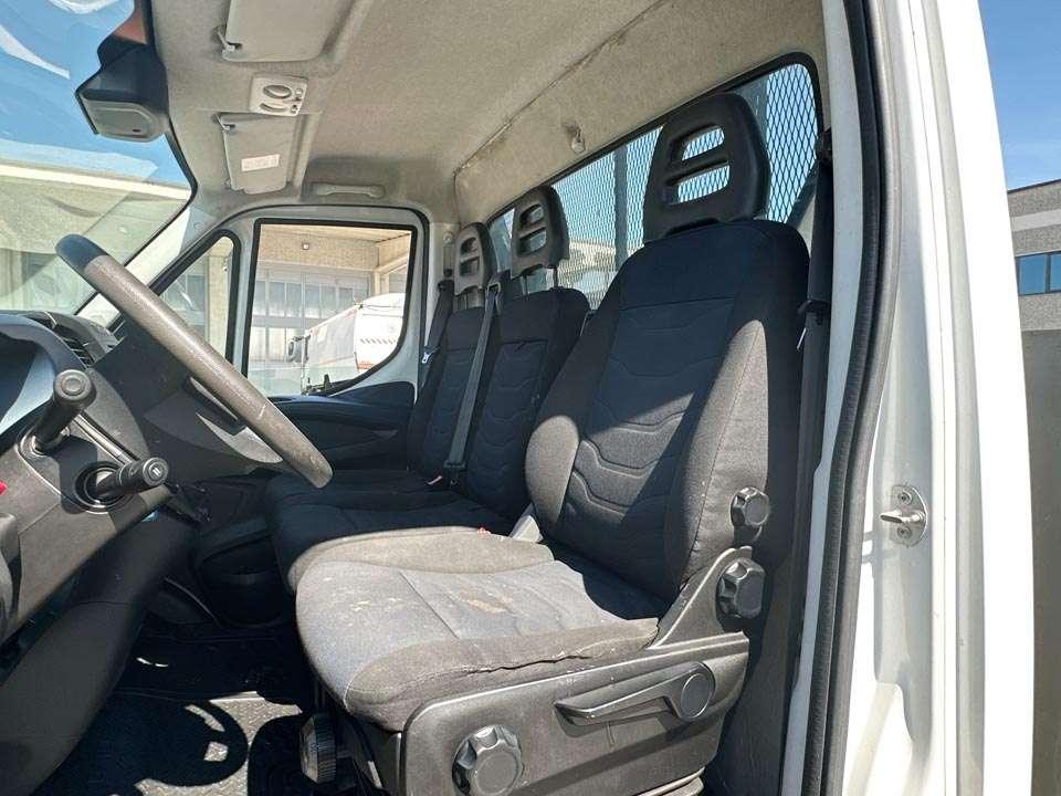 Iveco Daily 35-150 4x2 Foto 16