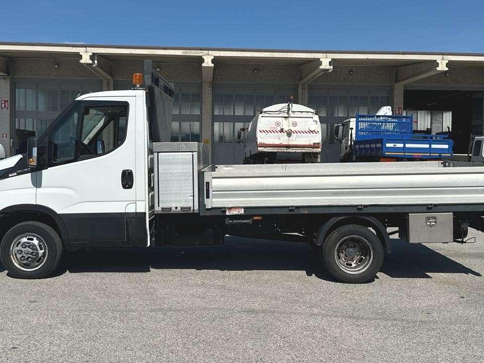 Iveco Daily 35-150 4x2 Foto 2