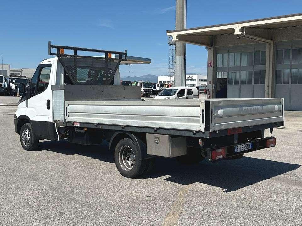 Iveco Daily 35-150 4x2 Foto 3