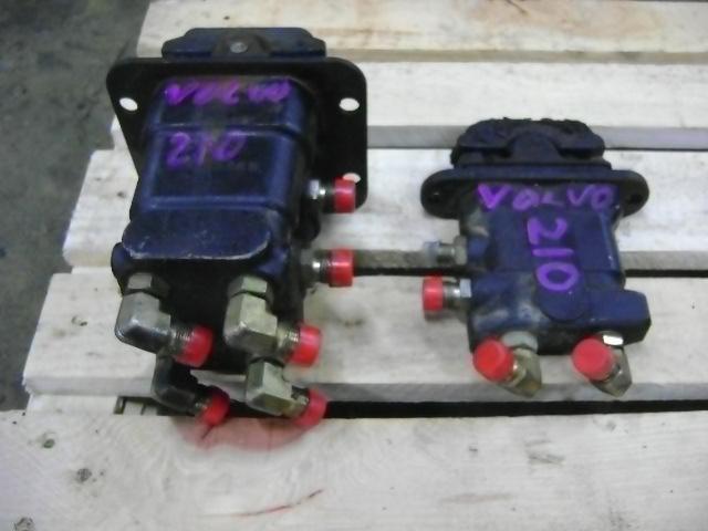 Pedal de control para Volvo EC 210 B Foto 2