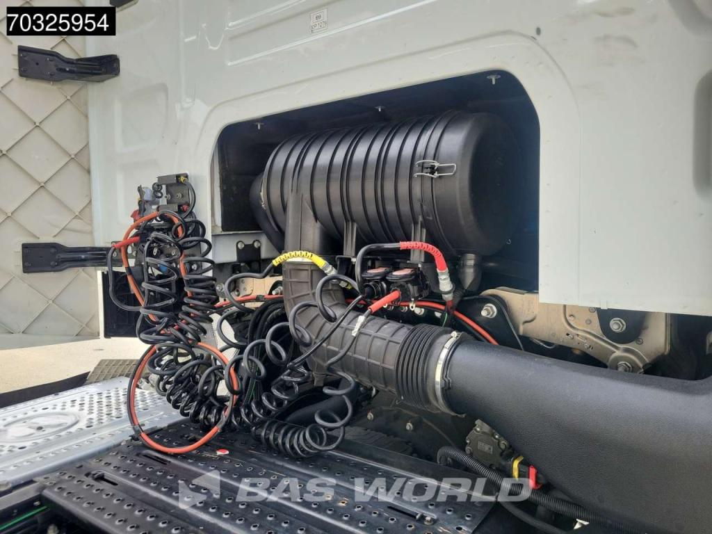 Ford F-Max 500 4X2 Retarder 2xTanks ACC Navi Standklima Foto 12