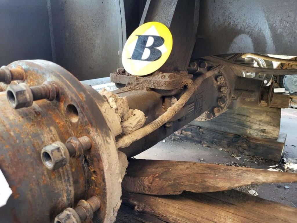 Volvo rear axle 14590304 for Volvo EW140E, EW150E, EW160C... Foto 8