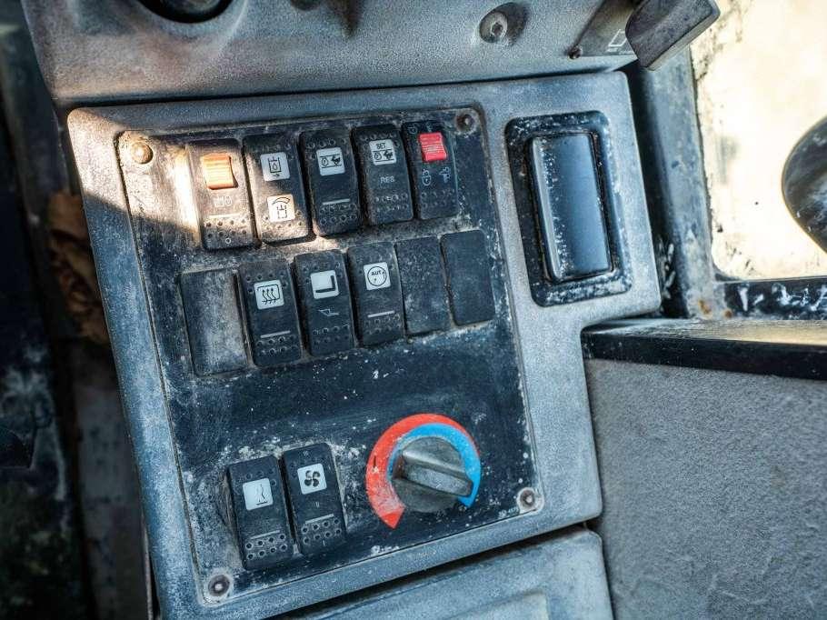 Caterpillar CAT 924G // GODET 3m3 Foto 15