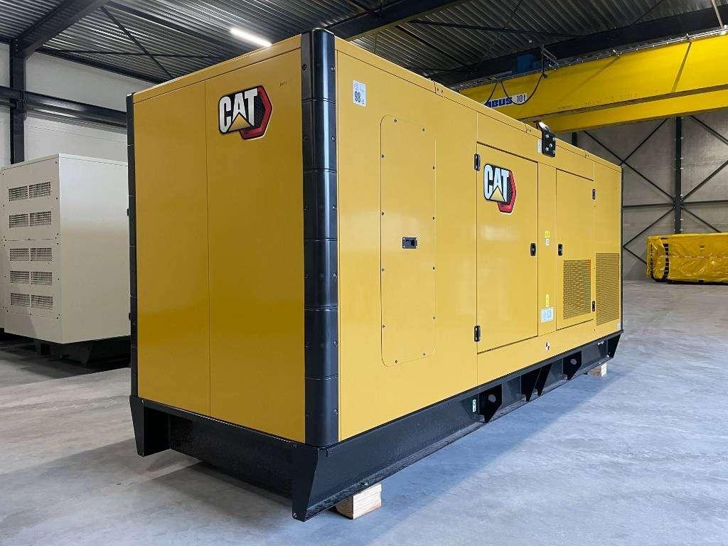 Caterpillar DE550E0 - C15 - 550 kVA Generator - DPX-18027 Foto 2