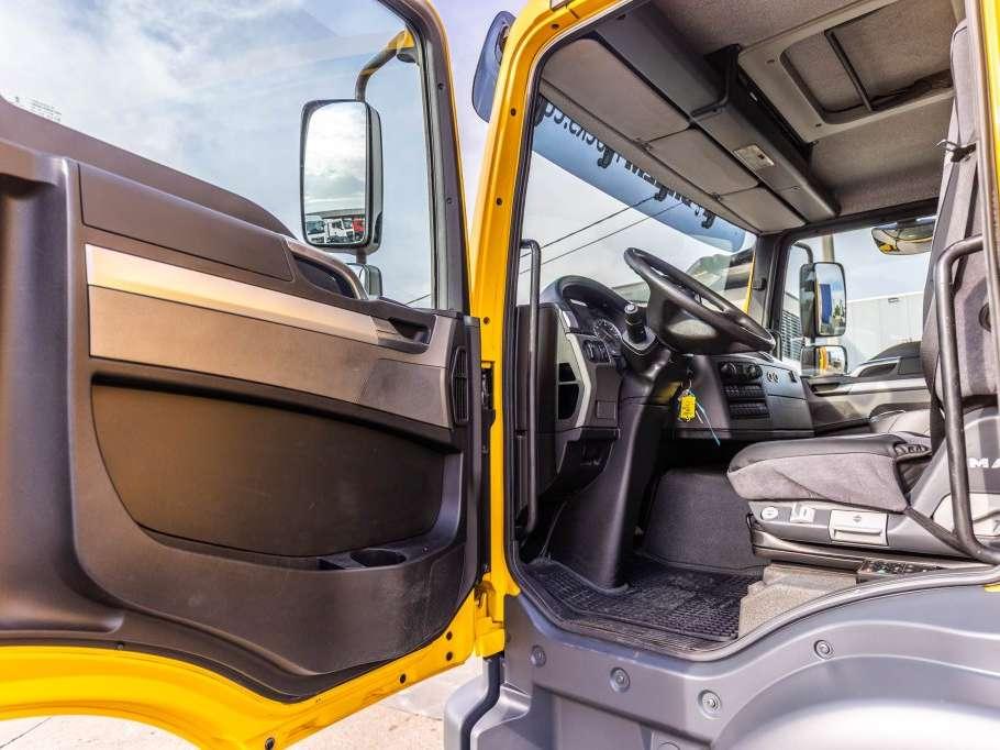 Man TGM 18.250 BL + DHOLLANDIA 2T. Foto 11