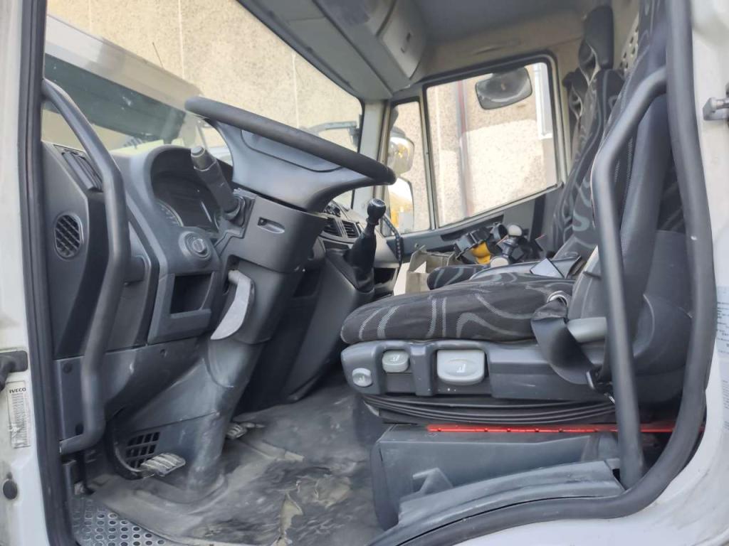 Iveco EUROCARGO 180E25K Foto 21
