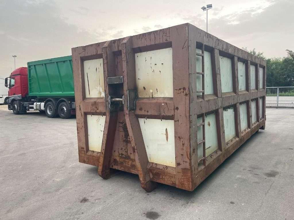 CONTAINER SCARRABILE USATO A CIELO APERTO Foto 1