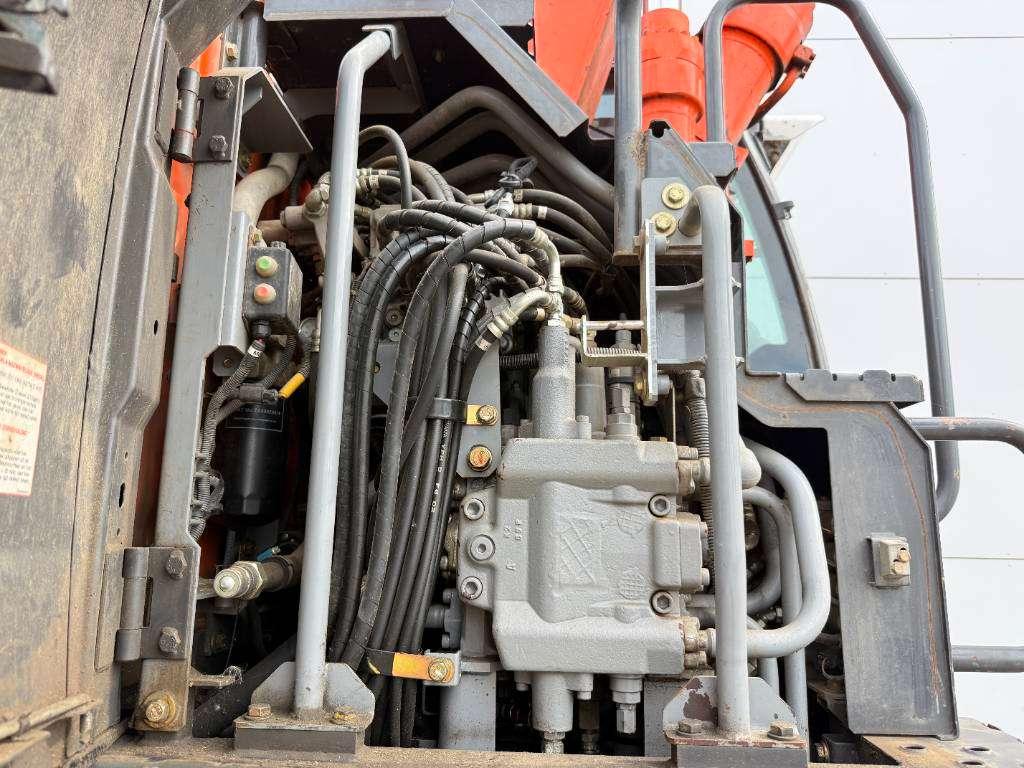 Hitachi ZX170W-5B - Blade / Triple Boom / Auto Greasing Foto 29
