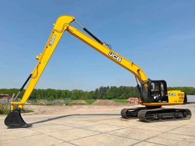 JCB 245 HDLR - New / Unused / 16 Meter Long Reach vendida por Boss Machinery