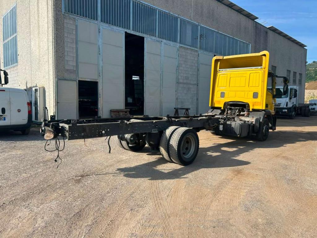 Iveco EUROCARGO CUBE 120E28P Foto 10