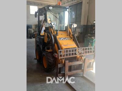 JCB 1CX-HF vendida por DAMAC