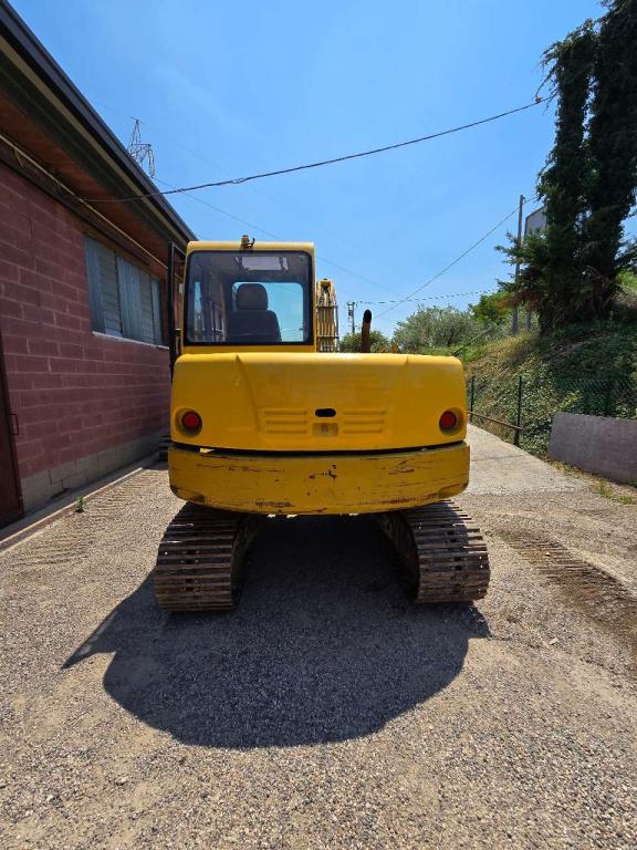 Komatsu PC75R Foto 4
