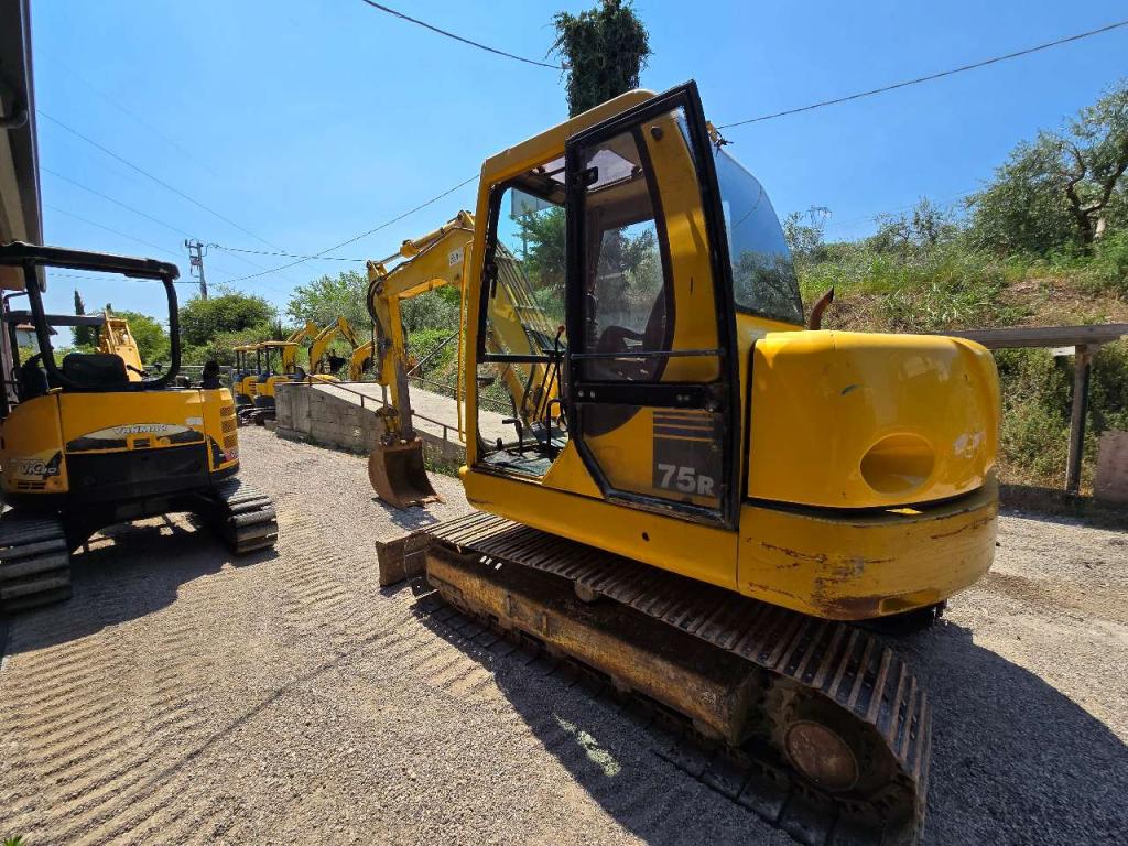 Komatsu PC75R Foto 5