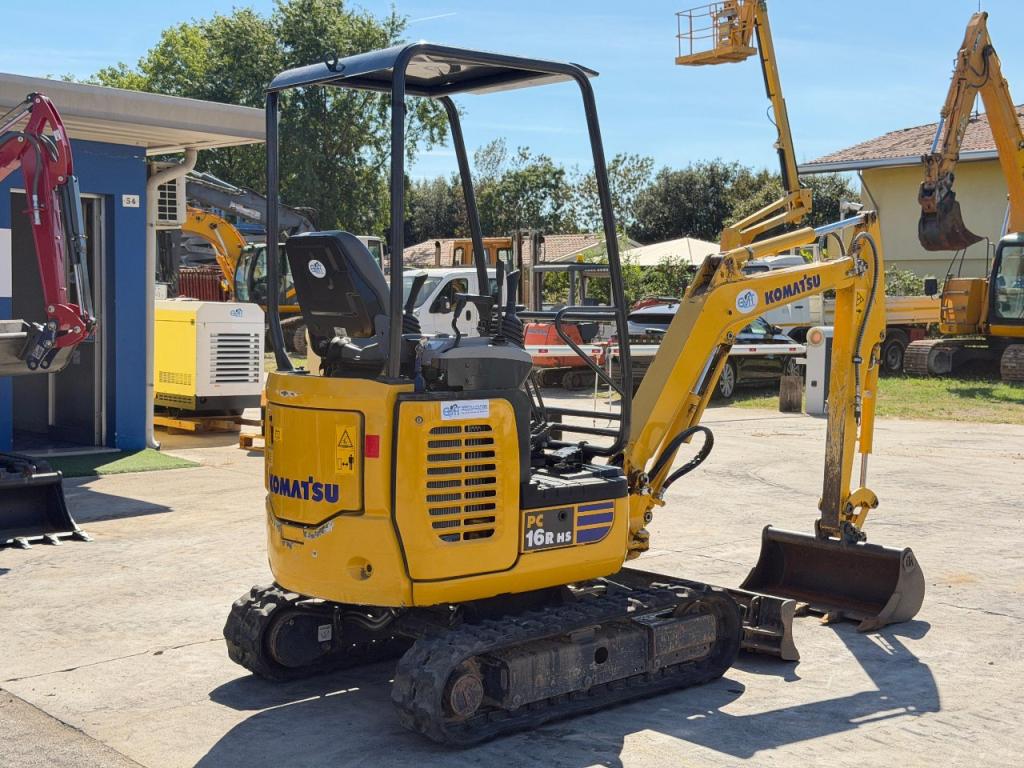 Komatsu PC16R-3HS Foto 3