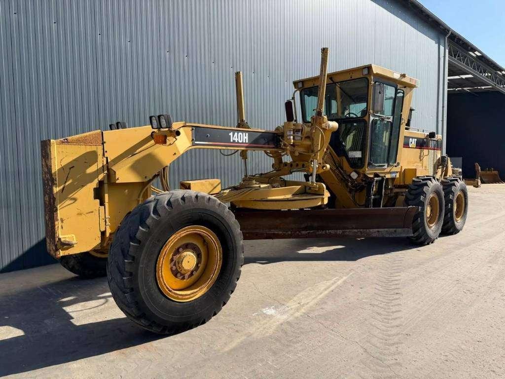 Caterpillar 140H Foto 1