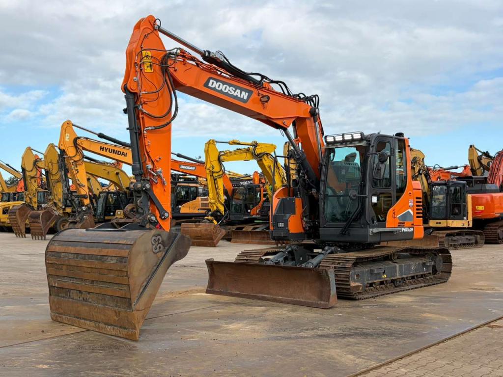 Doosan DX140LCR-7 Foto 2