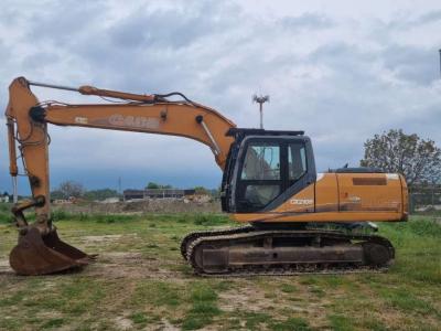 Case CX 210B NLC vendida por Az Veicoli Industriali Srl