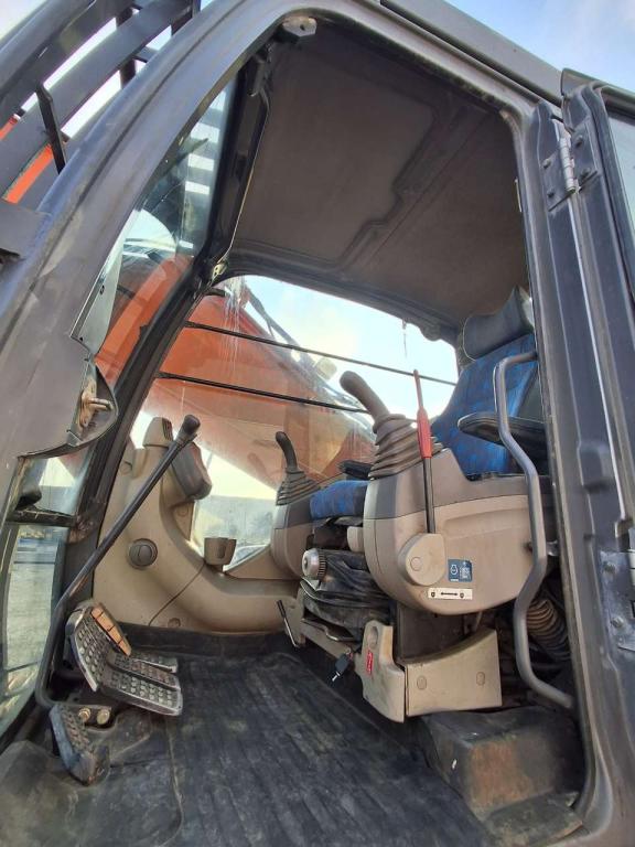 Hitachi ZX350-3 Foto 9