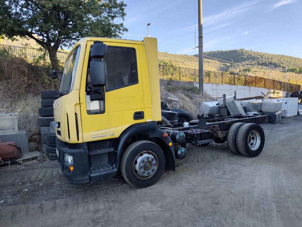 Iveco EUROCARGO CUBE 120E28P Foto 28