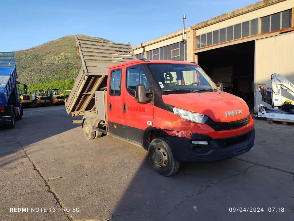 Iveco DAILY 35C13 Foto 23