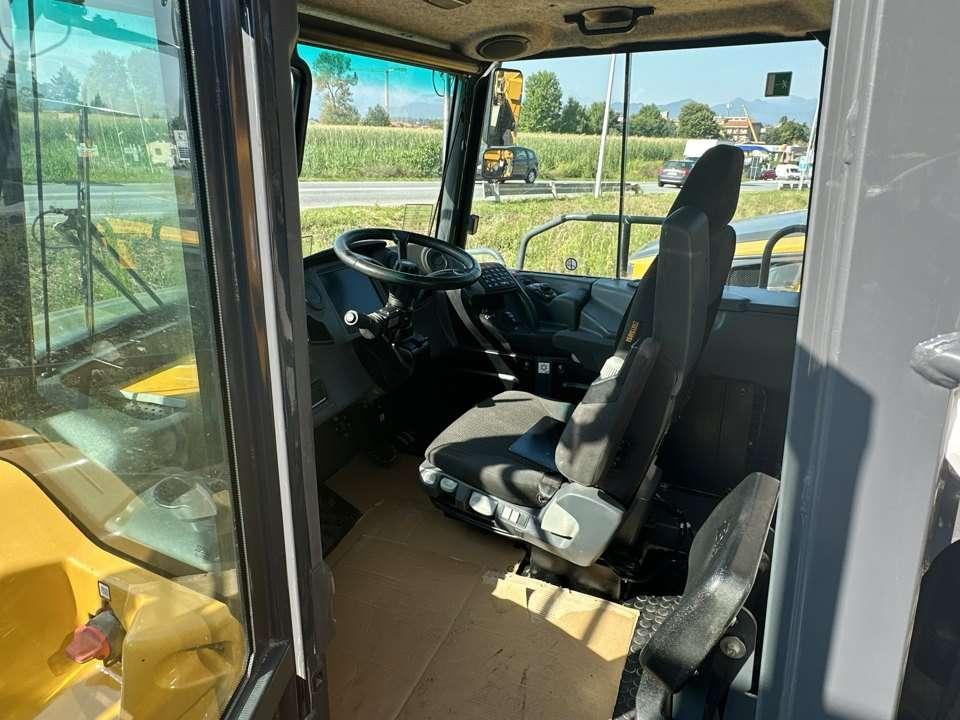 Bell B50E 6X6 Foto 10