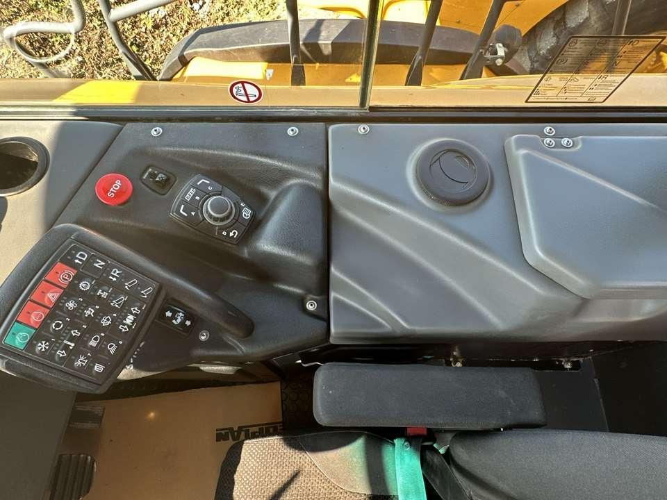 Bell B50E 6X6 Foto 11