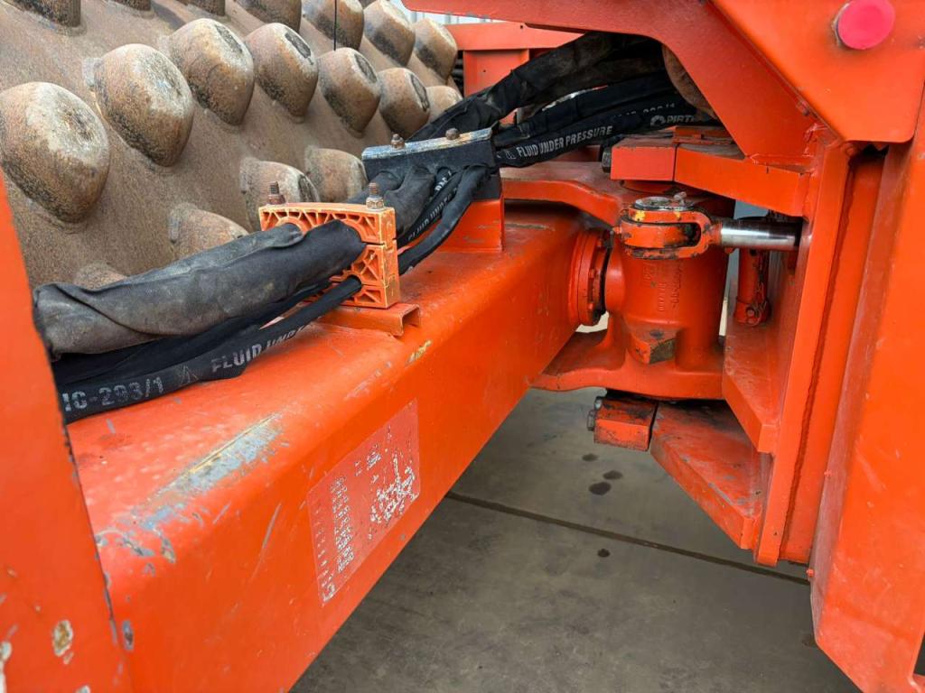 Caterpillar CP74 Foto 14