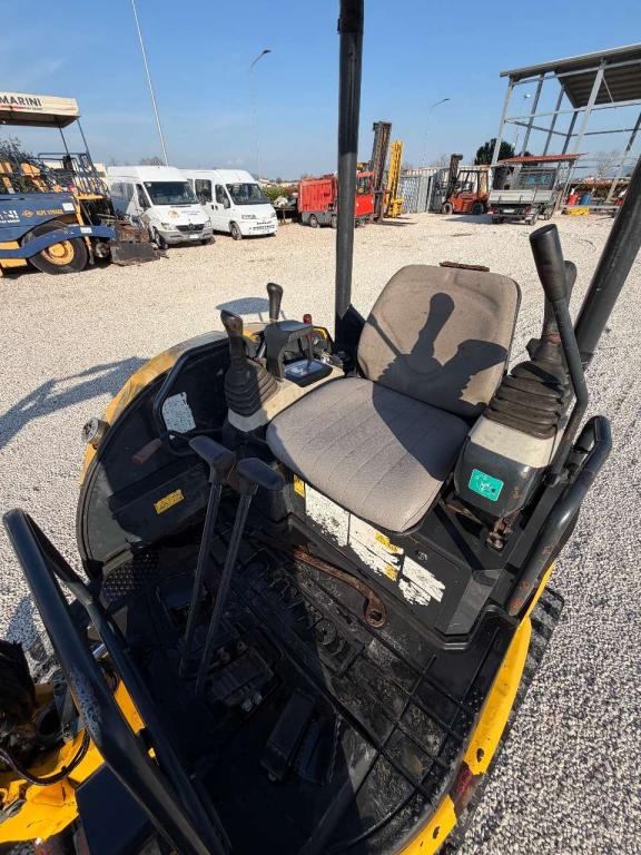 Komatsu PC26 MR-3 Foto 10