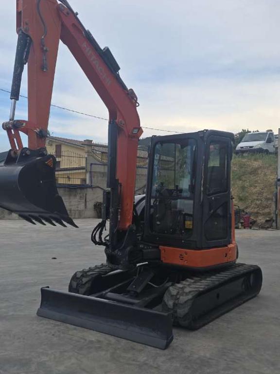 Hitachi ZAXIS 55U Foto 1