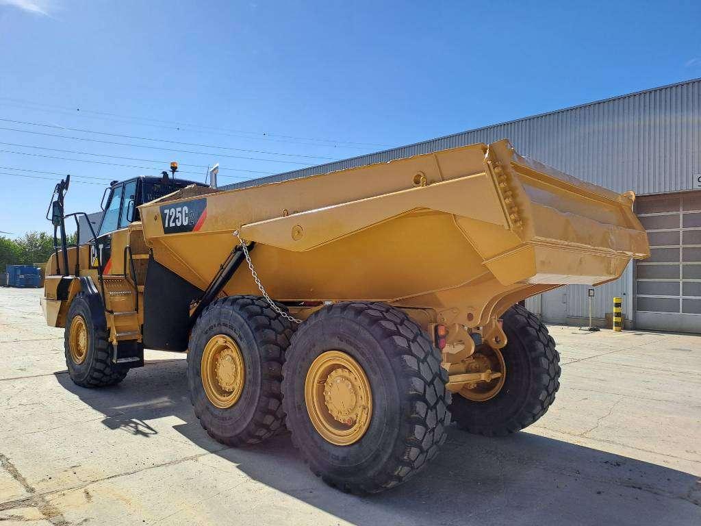 Caterpillar 725C2 Foto 3