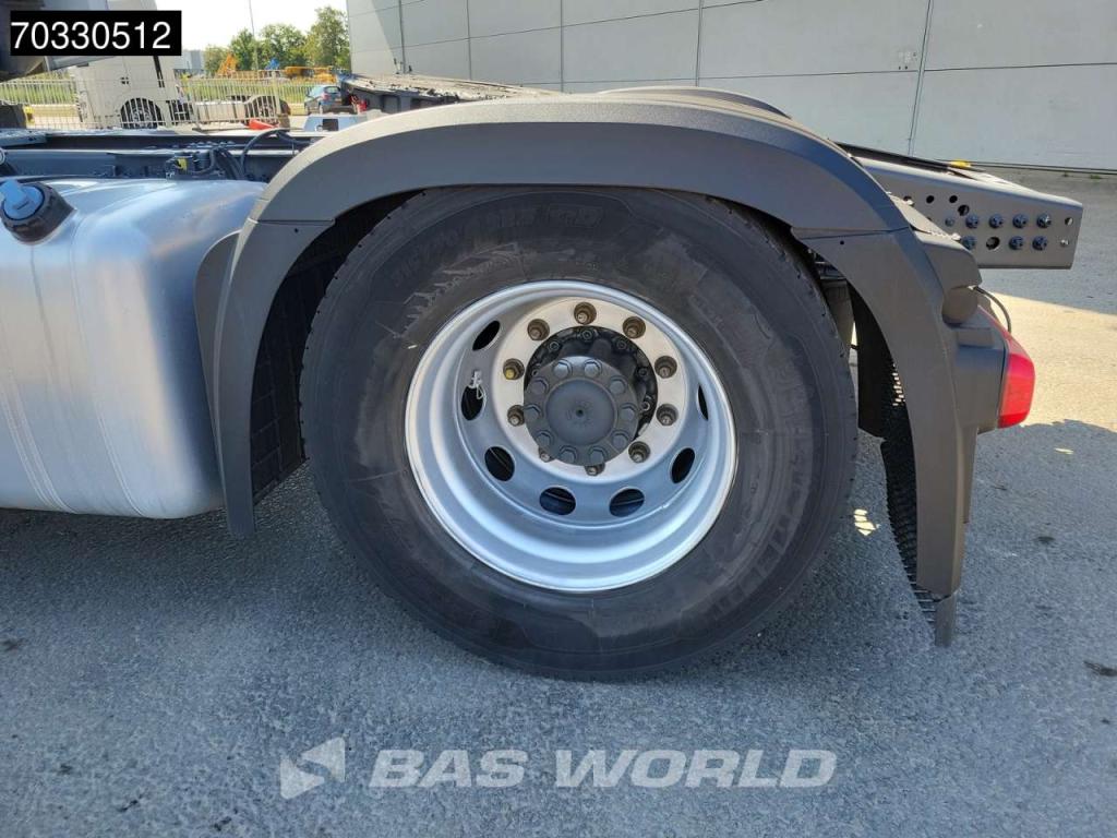 Mercedes-Benz Actros 1851 4X2 BigSpace 2x Tanks M.O.T. Foto 17