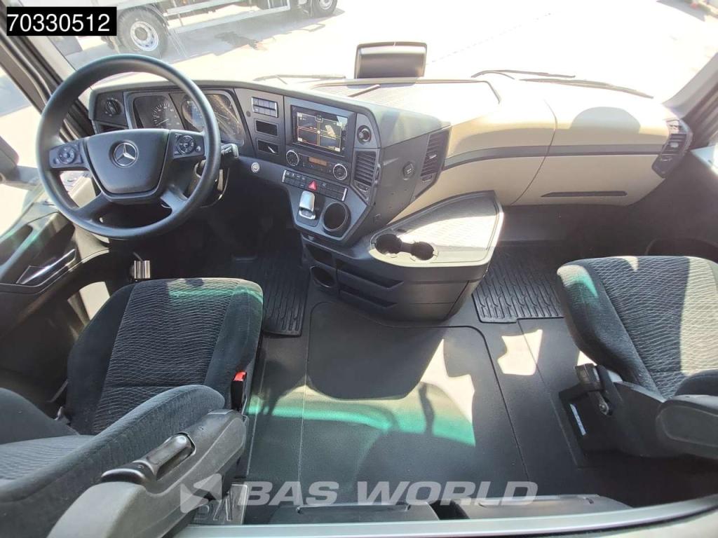Mercedes-Benz Actros 1851 4X2 BigSpace 2x Tanks M.O.T. Foto 18