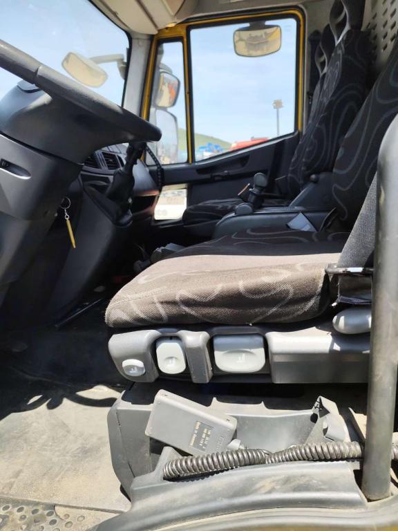 Iveco EUROCARGO 120E28P Foto 24