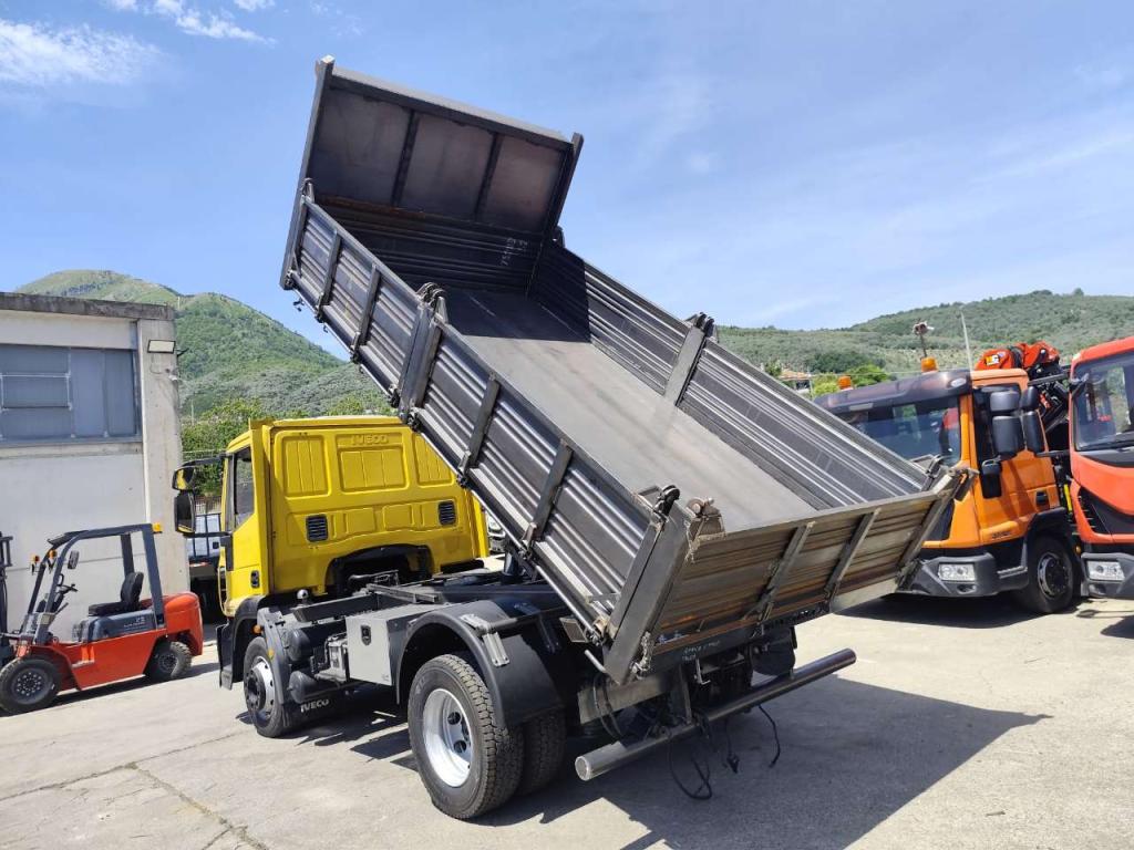 Iveco EUROCARGO 120E28P Foto 29