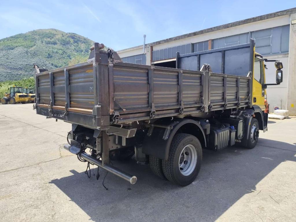 Iveco EUROCARGO 120E28P Foto 8