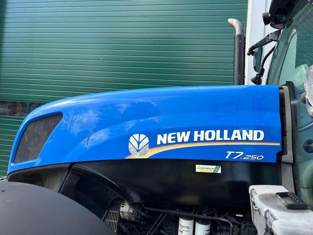 New Holland T7.250 Power Command Foto 15