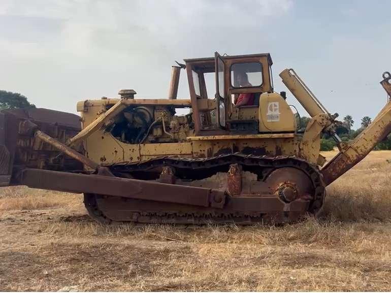 Caterpillar D9G Foto 1