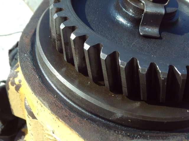 Bomba hidráulica para Caterpillar 951C - MOTORE 3304 Foto 3