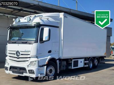 Mercedes-Benz Actros 2548 6X2 Carrier cooling engine 2500kg Ladebordwand Lift+steering axle Euro 6 vendida por BAS World B.V.