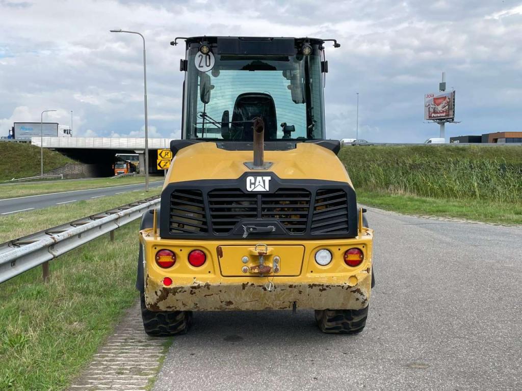 Caterpillar 908 Foto 4